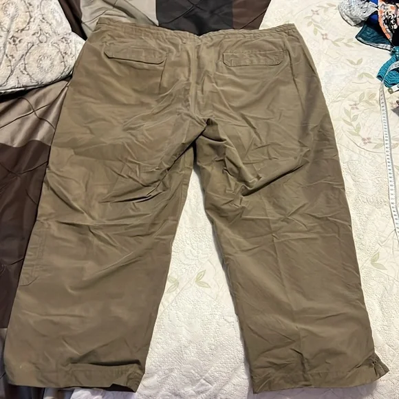 Columbia light weight Bermuda shorts - Picture 7 of 9